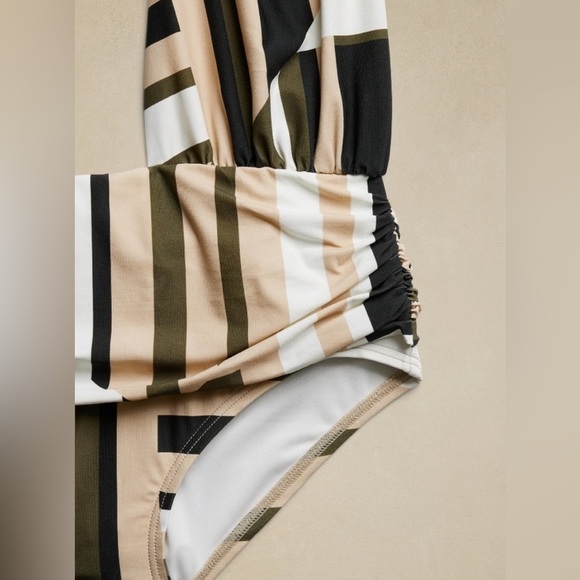 NWT! Banana Republic Twisted Knot Remake Swimsuit - Size Medium - Picture 3 of 8